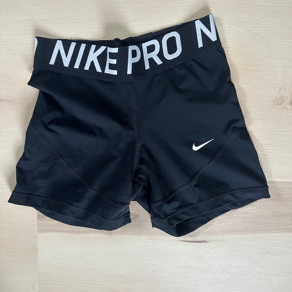 Nike pro women’s spandex